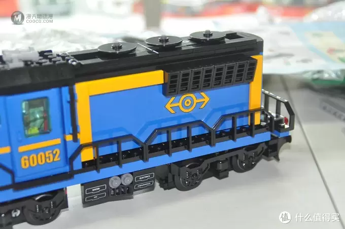 单反毁一生,LEGO穷三代 篇八十三:LEGO 乐高 60052 城市系列 遥控货运火车 单反毁一生,LEGO穷三代 篇八十三:LEGO 乐高 60052 城市系列 遥控货运火车