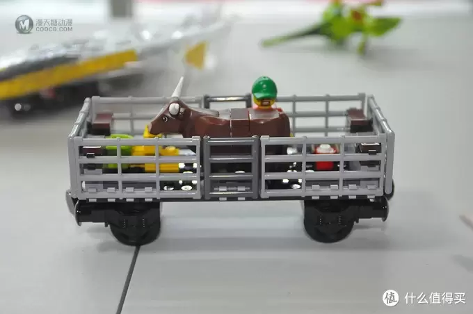 单反毁一生,LEGO穷三代 篇八十三:LEGO 乐高 60052 城市系列 遥控货运火车 单反毁一生,LEGO穷三代 篇八十三:LEGO 乐高 60052 城市系列 遥控货运火车
