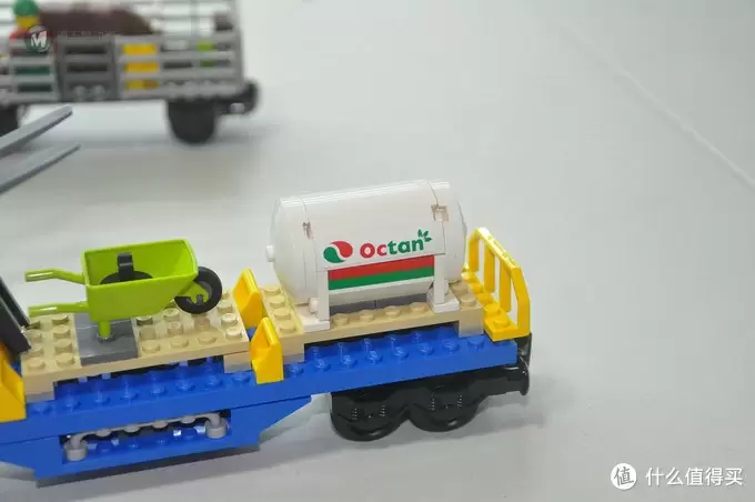 单反毁一生,LEGO穷三代 篇八十三:LEGO 乐高 60052 城市系列 遥控货运火车 单反毁一生,LEGO穷三代 篇八十三:LEGO 乐高 60052 城市系列 遥控货运火车