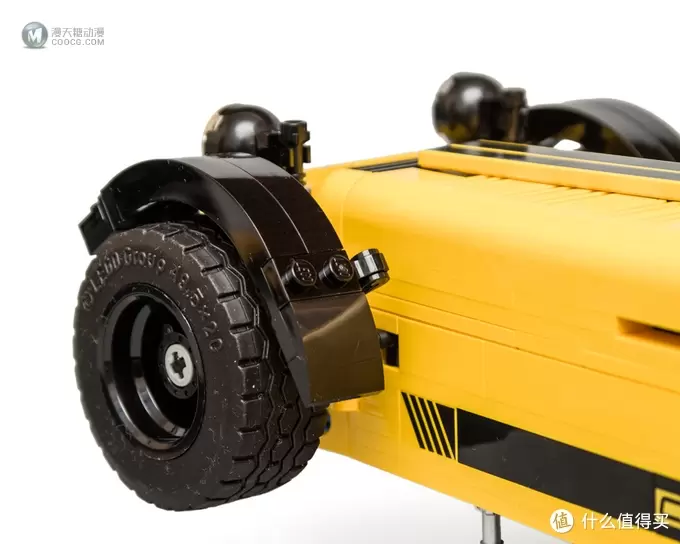 一道破空而来的金色闪电:LEGO 乐高 IDEAS系列 21307 卡特汉姆 Seven 620R 赛道跑车 一道破空而来的金色闪电:LEGO 乐高 IDEAS系列 21307 卡特汉姆 Seven 620R 赛道跑车