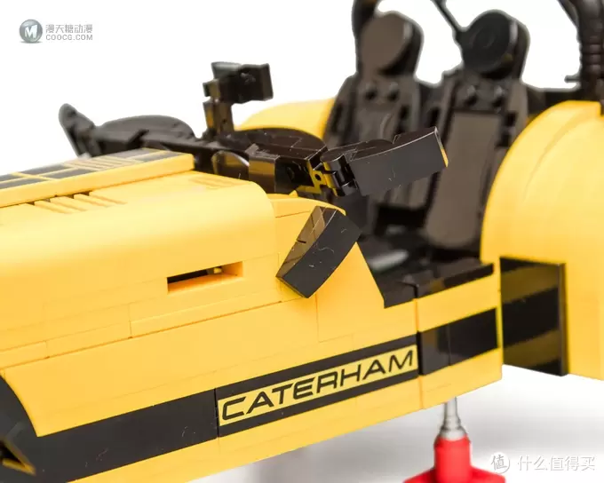 一道破空而来的金色闪电:LEGO 乐高 IDEAS系列 21307 卡特汉姆 Seven 620R 赛道跑车 一道破空而来的金色闪电:LEGO 乐高 IDEAS系列 21307 卡特汉姆 Seven 620R 赛道跑车