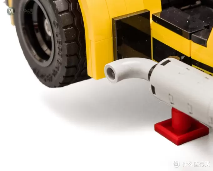 一道破空而来的金色闪电:LEGO 乐高 IDEAS系列 21307 卡特汉姆 Seven 620R 赛道跑车 一道破空而来的金色闪电:LEGO 乐高 IDEAS系列 21307 卡特汉姆 Seven 620R 赛道跑车