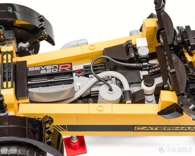 一道破空而来的金色闪电:LEGO 乐高 IDEAS系列 21307 卡特汉姆 Seven 620R 赛道跑车 一道破空而来的金色闪电:LEGO 乐高 IDEAS系列 21307 卡特汉姆 Seven 620R 赛道跑车