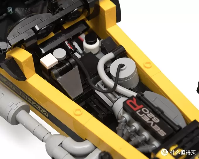 一道破空而来的金色闪电:LEGO 乐高 IDEAS系列 21307 卡特汉姆 Seven 620R 赛道跑车 一道破空而来的金色闪电:LEGO 乐高 IDEAS系列 21307 卡特汉姆 Seven 620R 赛道跑车
