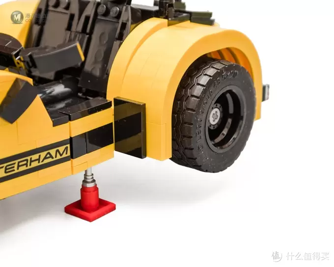 一道破空而来的金色闪电:LEGO 乐高 IDEAS系列 21307 卡特汉姆 Seven 620R 赛道跑车 一道破空而来的金色闪电:LEGO 乐高 IDEAS系列 21307 卡特汉姆 Seven 620R 赛道跑车