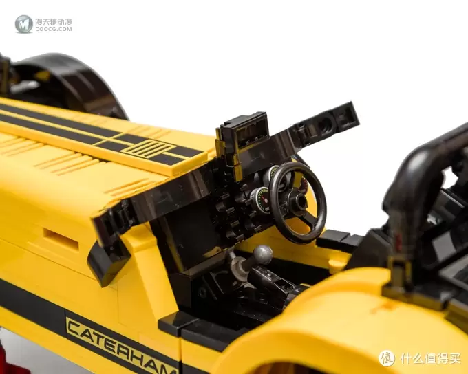 一道破空而来的金色闪电:LEGO 乐高 IDEAS系列 21307 卡特汉姆 Seven 620R 赛道跑车 一道破空而来的金色闪电:LEGO 乐高 IDEAS系列 21307 卡特汉姆 Seven 620R 赛道跑车