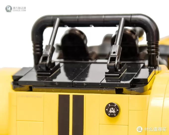一道破空而来的金色闪电:LEGO 乐高 IDEAS系列 21307 卡特汉姆 Seven 620R 赛道跑车 一道破空而来的金色闪电:LEGO 乐高 IDEAS系列 21307 卡特汉姆 Seven 620R 赛道跑车