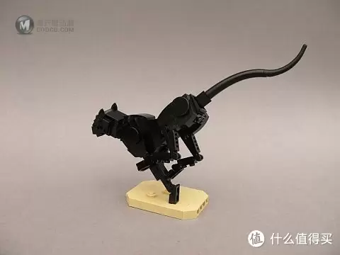 不一样的乐高 篇二:LEGO MOC 奔跑的黑豹 不一样的乐高 篇二:LEGO MOC 奔跑的黑豹
