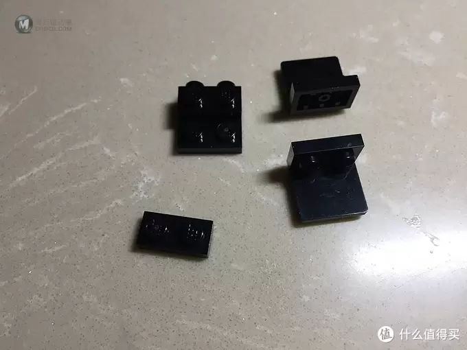 不一样的乐高 篇二:LEGO MOC 奔跑的黑豹 不一样的乐高 篇二:LEGO MOC 奔跑的黑豹