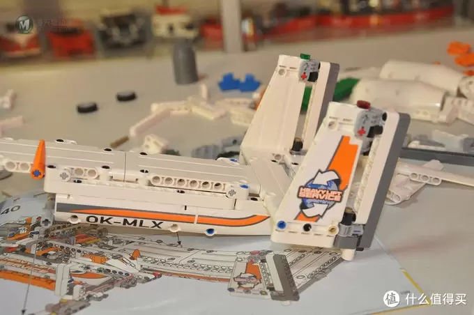 单反毁一生,LEGO穷三代 篇八十:LEGO Technic 乐高科技系列 42052 重型双旋翼运输直升机 单反毁一生,LEGO穷三代 篇八十:LEGO Technic 乐高科技系列 42052 重型双旋翼运输直升机