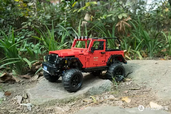 乐高还能这么玩 篇六:大师的杰作:Jeep Wrangler Rubicon RC 乐高还能这么玩 篇六:大师的杰作:Jeep Wrangler Rubicon RC