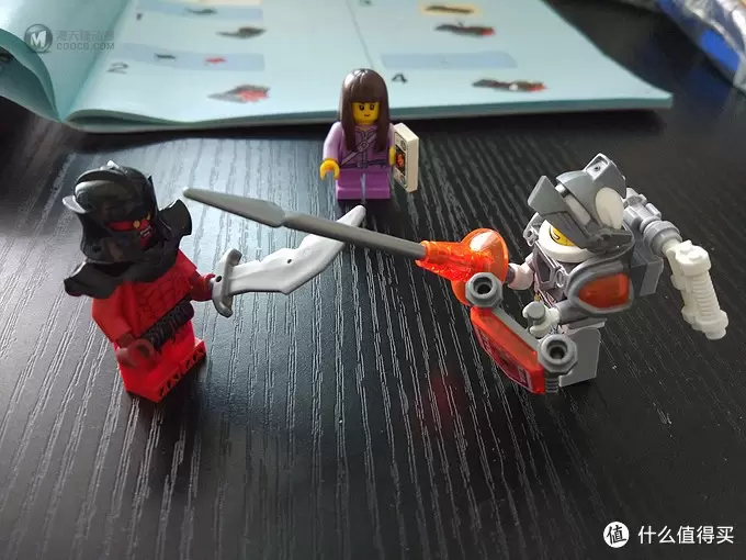 佳佳贤的乐高坑 篇四:午后闲暇的精致小set——LEGO 乐高 70324 未来骑士团系列 大战骑士藏书阁 佳佳贤的乐高坑 篇四:午后闲暇的精致小set——LEGO 乐高 70324 未来骑士团系列 大战骑士藏书阁