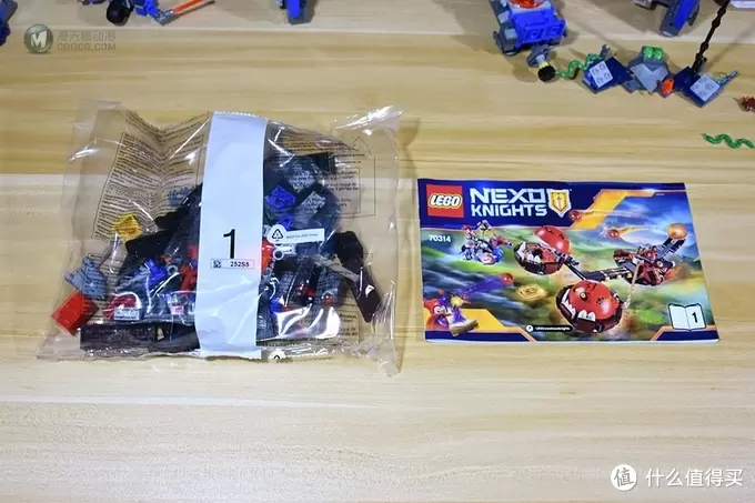 LEGO 乐高 Nexo Knights 篇一:70314 开箱 LEGO 乐高 Nexo Knights 篇一:70314 开箱