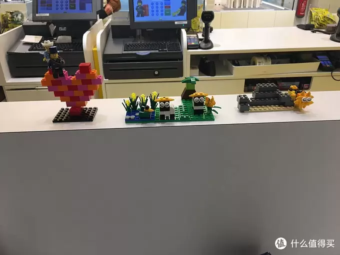 在巴黎与乐高不期而遇 篇一:万圣节限定,40203吸血鬼和蝙蝠 在巴黎与乐高不期而遇 篇一:万圣节限定,40203吸血鬼和蝙蝠