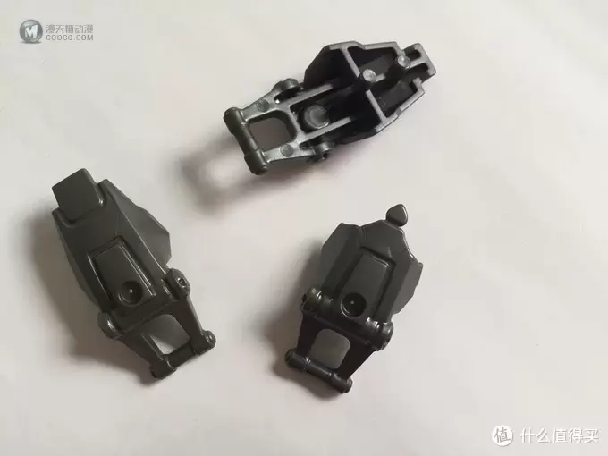 乐高还能这么拼: 复刻 LEGO 乐高 限量版5004590 蝙蝠侠摩托 乐高还能这么拼: 复刻 LEGO 乐高 限量版5004590 蝙蝠侠摩托