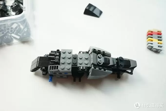 乐高还能这么拼: 复刻 LEGO 乐高 限量版5004590 蝙蝠侠摩托 乐高还能这么拼: 复刻 LEGO 乐高 限量版5004590 蝙蝠侠摩托