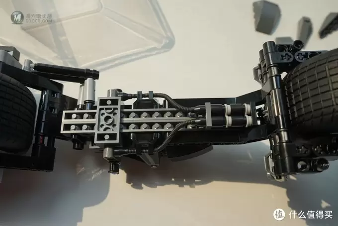 乐高还能这么拼: 复刻 LEGO 乐高 限量版5004590 蝙蝠侠摩托 乐高还能这么拼: 复刻 LEGO 乐高 限量版5004590 蝙蝠侠摩托