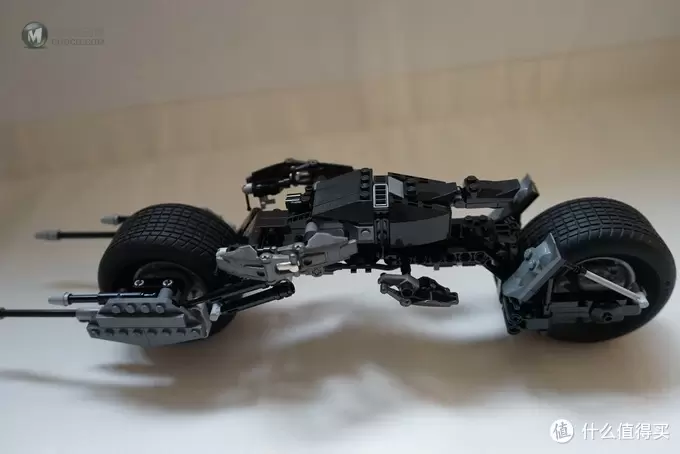 乐高还能这么拼: 复刻 LEGO 乐高 限量版5004590 蝙蝠侠摩托 乐高还能这么拼: 复刻 LEGO 乐高 限量版5004590 蝙蝠侠摩托
