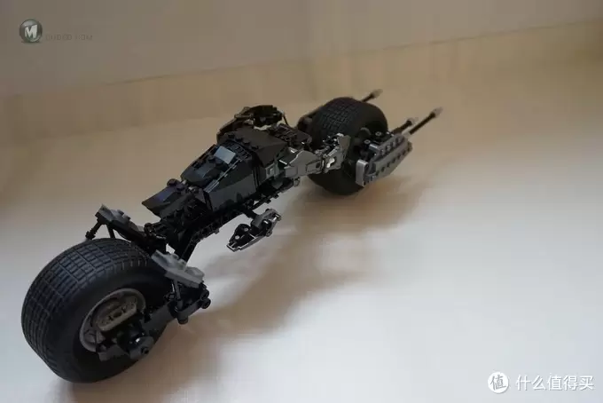 乐高还能这么拼: 复刻 LEGO 乐高 限量版5004590 蝙蝠侠摩托 乐高还能这么拼: 复刻 LEGO 乐高 限量版5004590 蝙蝠侠摩托