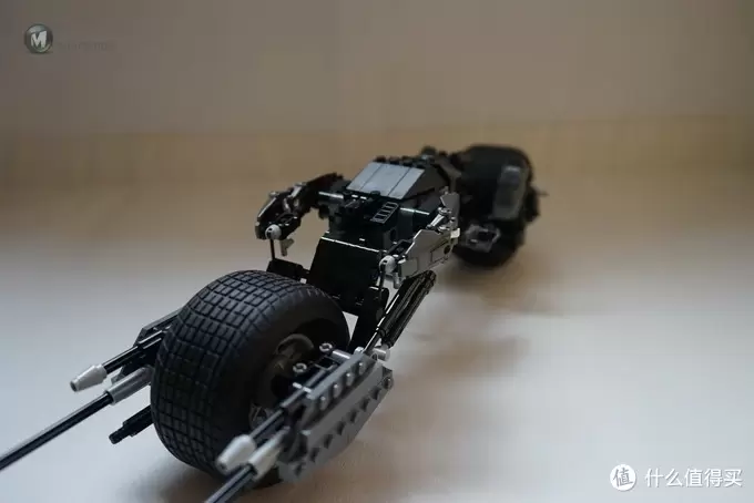 乐高还能这么拼: 复刻 LEGO 乐高 限量版5004590 蝙蝠侠摩托 乐高还能这么拼: 复刻 LEGO 乐高 限量版5004590 蝙蝠侠摩托