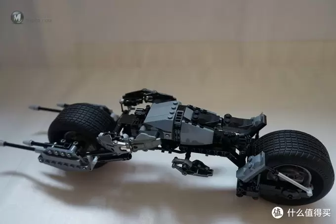 乐高还能这么拼: 复刻 LEGO 乐高 限量版5004590 蝙蝠侠摩托 乐高还能这么拼: 复刻 LEGO 乐高 限量版5004590 蝙蝠侠摩托