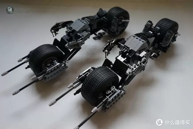 乐高还能这么拼: 复刻 LEGO 乐高 限量版5004590 蝙蝠侠摩托 乐高还能这么拼: 复刻 LEGO 乐高 限量版5004590 蝙蝠侠摩托