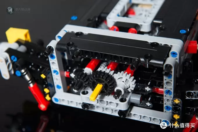 一个大龄少年的乐高之旅 篇九:LEGO 乐高 Technic 42056 保时捷 911 GT3 RS 开箱及变速箱修改方法 一个大龄少年的乐高之旅 篇九:LEGO 乐高 Technic 42056 保时捷 911 GT3 RS 开箱及变速箱修改方法
