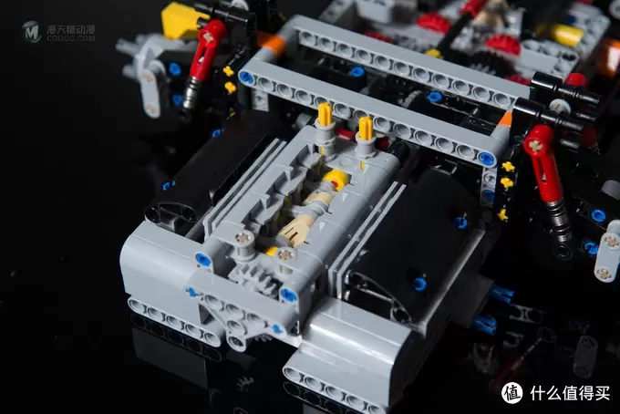 一个大龄少年的乐高之旅 篇九:LEGO 乐高 Technic 42056 保时捷 911 GT3 RS 开箱及变速箱修改方法 一个大龄少年的乐高之旅 篇九:LEGO 乐高 Technic 42056 保时捷 911 GT3 RS 开箱及变速箱修改方法