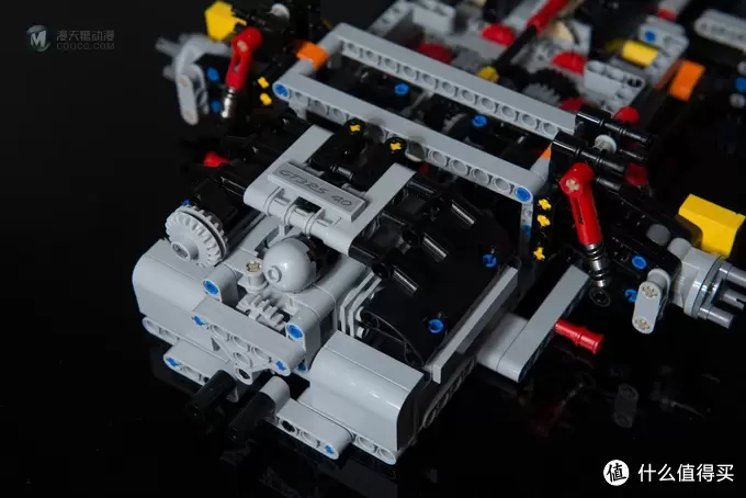 一个大龄少年的乐高之旅 篇九:LEGO 乐高 Technic 42056 保时捷 911 GT3 RS 开箱及变速箱修改方法 一个大龄少年的乐高之旅 篇九:LEGO 乐高 Technic 42056 保时捷 911 GT3 RS 开箱及变速箱修改方法