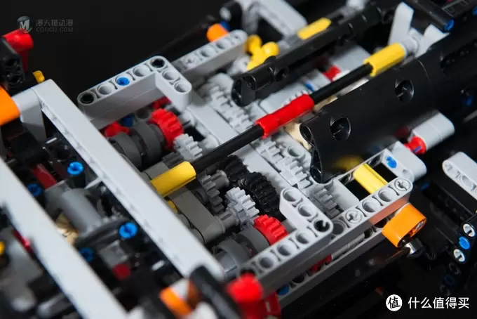 一个大龄少年的乐高之旅 篇九:LEGO 乐高 Technic 42056 保时捷 911 GT3 RS 开箱及变速箱修改方法 一个大龄少年的乐高之旅 篇九:LEGO 乐高 Technic 42056 保时捷 911 GT3 RS 开箱及变速箱修改方法