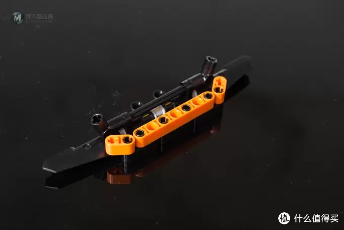 一个大龄少年的乐高之旅 篇九:LEGO 乐高 Technic 42056 保时捷 911 GT3 RS 开箱及变速箱修改方法 一个大龄少年的乐高之旅 篇九:LEGO 乐高 Technic 42056 保时捷 911 GT3 RS 开箱及变速箱修改方法