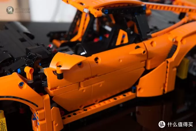 一个大龄少年的乐高之旅 篇九:LEGO 乐高 Technic 42056 保时捷 911 GT3 RS 开箱及变速箱修改方法 一个大龄少年的乐高之旅 篇九:LEGO 乐高 Technic 42056 保时捷 911 GT3 RS 开箱及变速箱修改方法