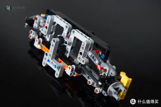 一个大龄少年的乐高之旅 篇九:LEGO 乐高 Technic 42056 保时捷 911 GT3 RS 开箱及变速箱修改方法 一个大龄少年的乐高之旅 篇九:LEGO 乐高 Technic 42056 保时捷 911 GT3 RS 开箱及变速箱修改方法