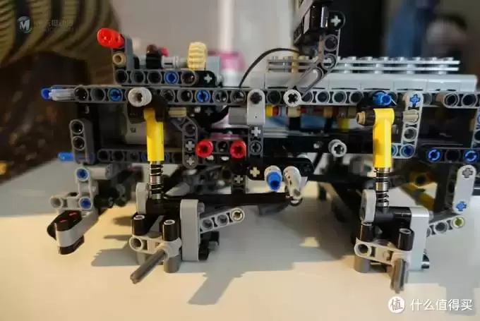 The Hut 入手LEGO 乐高 2015科技旗舰 (奔驰重卡42043)及拼装体验分享 The Hut 入手LEGO 乐高 2015科技旗舰 (奔驰重卡42043)及拼装体验分享