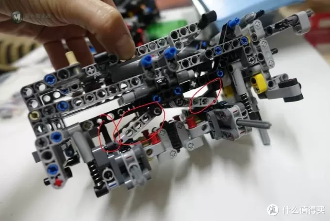 The Hut 入手LEGO 乐高 2015科技旗舰 (奔驰重卡42043)及拼装体验分享 The Hut 入手LEGO 乐高 2015科技旗舰 (奔驰重卡42043)及拼装体验分享
