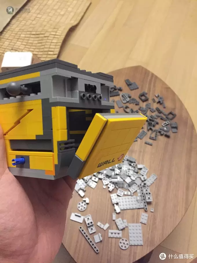 乐高坑深似海 — LEGO 乐高 21303 瓦力机器人 开箱 乐高坑深似海 — LEGO 乐高 21303 瓦力机器人 开箱