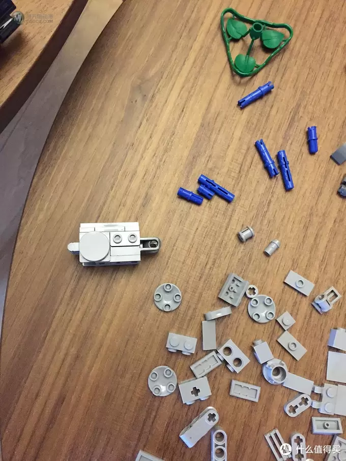 乐高坑深似海 — LEGO 乐高 21303 瓦力机器人 开箱 乐高坑深似海 — LEGO 乐高 21303 瓦力机器人 开箱
