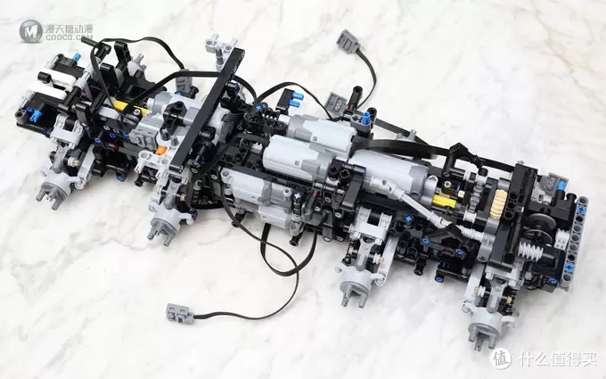 一入LEGO坑似海:LEGO 乐高 复刻荒大神 Avtoros Shaman 8x8 一入LEGO坑似海:LEGO 乐高 复刻荒大神 Avtoros Shaman 8x8