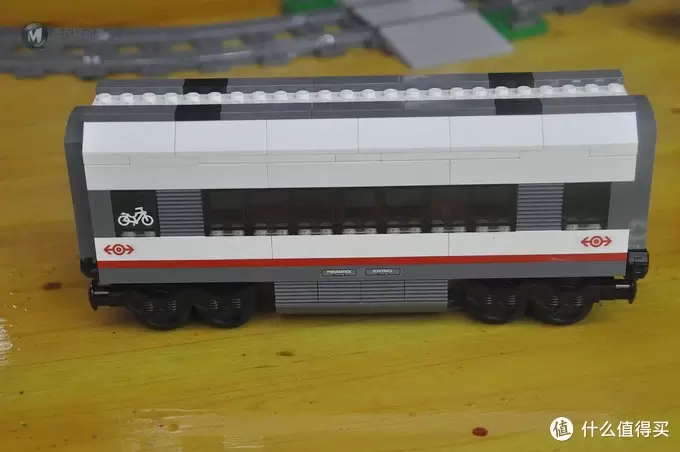 单反毁一生,LEGO穷三代 篇六十六:LEGO 乐高 城市系列 60051 高速列车 单反毁一生,LEGO穷三代 篇六十六:LEGO 乐高 城市系列 60051 高速列车