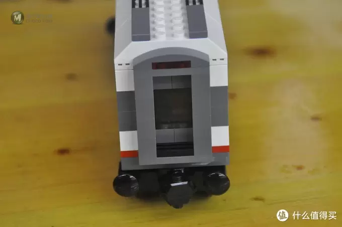 单反毁一生,LEGO穷三代 篇六十六:LEGO 乐高 城市系列 60051 高速列车 单反毁一生,LEGO穷三代 篇六十六:LEGO 乐高 城市系列 60051 高速列车
