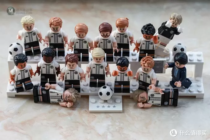 #首晒# 德迷珍藏,冠军归来:LEGO 乐高 71014 德国队抽抽乐 #首晒# 德迷珍藏,冠军归来:LEGO 乐高 71014 德国队抽抽乐