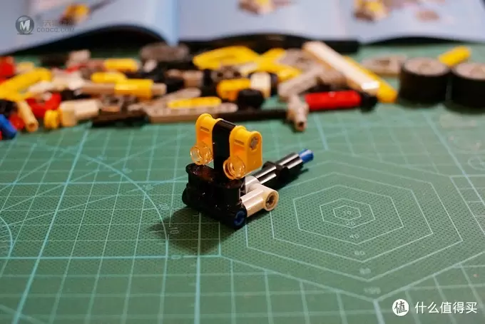 我的乐高小世界 篇二:LEGO Technic 乐高机械组 42031 Cherry Picker 车载式吊车 我的乐高小世界 篇二:LEGO Technic 乐高机械组 42031 Cherry Picker 车载式吊车