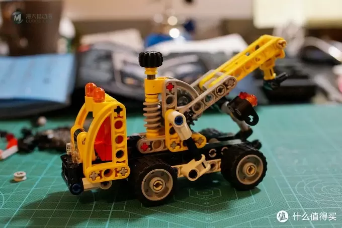 我的乐高小世界 篇二:LEGO Technic 乐高机械组 42031 Cherry Picker 车载式吊车 我的乐高小世界 篇二:LEGO Technic 乐高机械组 42031 Cherry Picker 车载式吊车