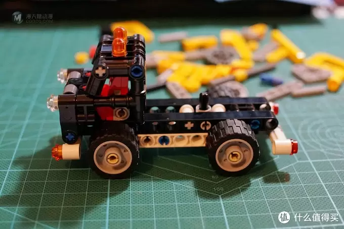 我的乐高小世界 篇二:LEGO Technic 乐高机械组 42031 Cherry Picker 车载式吊车 我的乐高小世界 篇二:LEGO Technic 乐高机械组 42031 Cherry Picker 车载式吊车
