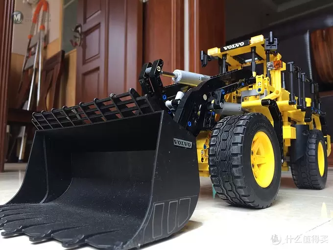 乐高科技系列 篇八:Lego 乐高 Volvo L350F 轮式装载机 lego-42030 乐高科技系列 篇八:Lego 乐高 Volvo L350F 轮式装载机 lego-42030