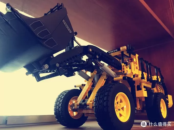 乐高科技系列 篇八:Lego 乐高 Volvo L350F 轮式装载机 lego-42030 乐高科技系列 篇八:Lego 乐高 Volvo L350F 轮式装载机 lego-42030