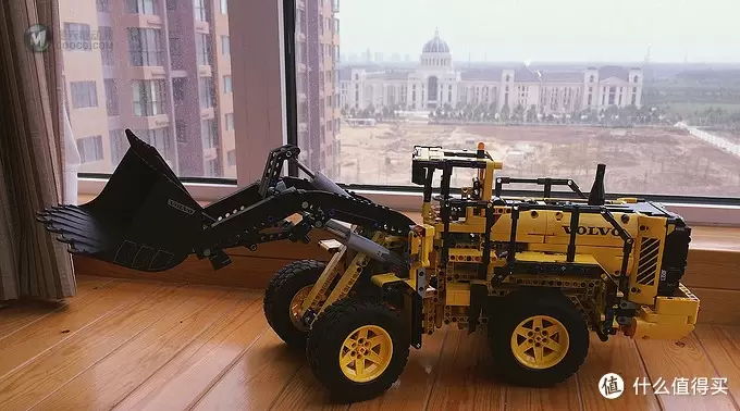 乐高科技系列 篇八:Lego 乐高 Volvo L350F 轮式装载机 lego-42030 乐高科技系列 篇八:Lego 乐高 Volvo L350F 轮式装载机 lego-42030