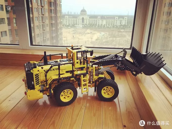 乐高科技系列 篇八:Lego 乐高 Volvo L350F 轮式装载机 lego-42030 乐高科技系列 篇八:Lego 乐高 Volvo L350F 轮式装载机 lego-42030