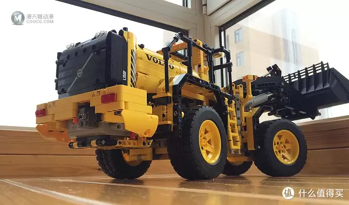 乐高科技系列 篇八:Lego 乐高 Volvo L350F 轮式装载机 lego-42030 乐高科技系列 篇八:Lego 乐高 Volvo L350F 轮式装载机 lego-42030