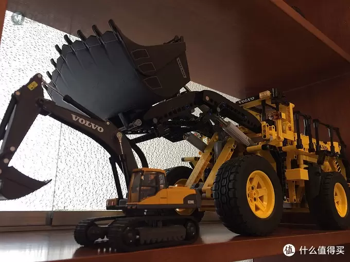 乐高科技系列 篇八:Lego 乐高 Volvo L350F 轮式装载机 lego-42030 乐高科技系列 篇八:Lego 乐高 Volvo L350F 轮式装载机 lego-42030